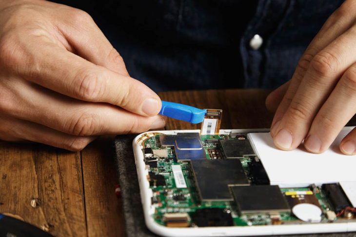 Electronic repair service